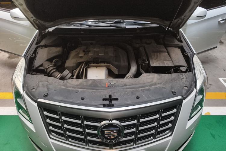 Used Cadillac XTS 2015 28T Comfort Model Engine Bay