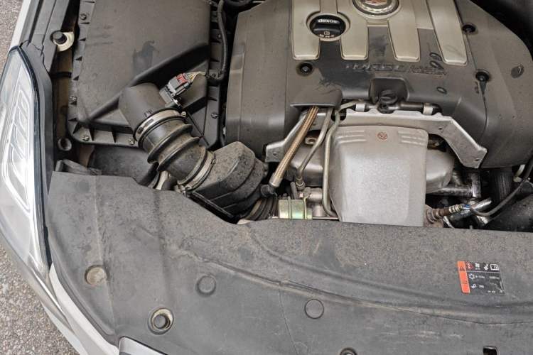 Used Cadillac XTS 2015 28T Comfort Model Engine Bay Right