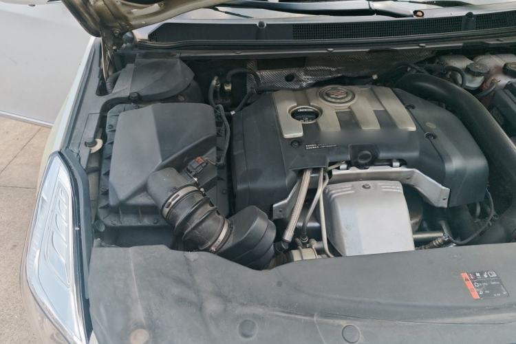 Used Cadillac XTS 2015 28T Comfort Model Engine Bay Right
