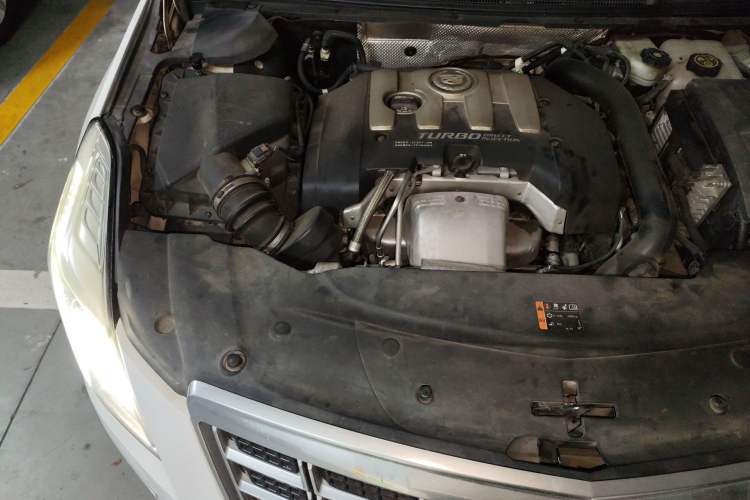 Used Cadillac XTS 2015 28T Comfort Model Engine Bay Right
