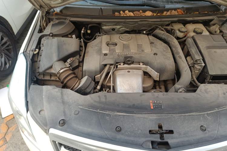 Used Cadillac XTS 2015 28T Comfort Model Engine Bay Right