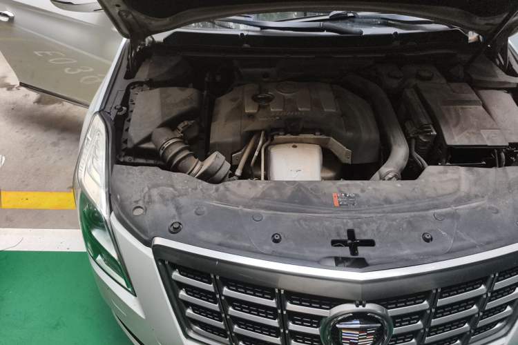 Used Cadillac XTS 2015 28T Comfort Model Engine Bay Right
