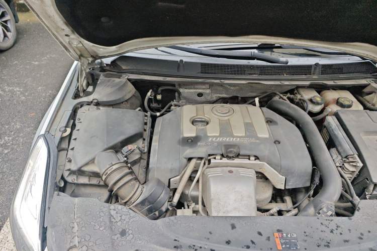 Used Cadillac XTS 2015 28T Comfort Model Engine Bay Right