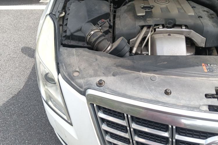 Used Cadillac XTS 2015 28T Comfort Model Engine Bay Right