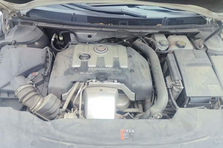 Used Cadillac XTS 2015 28T Comfort Model Engine Bay