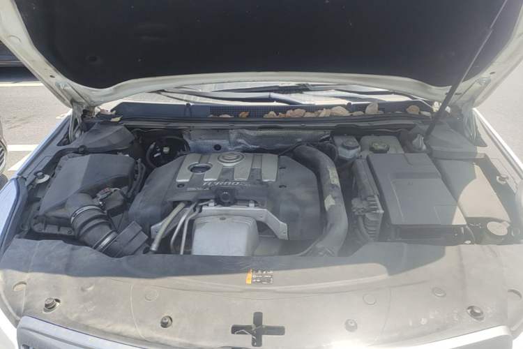 Used Cadillac XTS 2015 28T Comfort Model Engine Bay