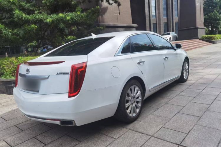 Used Cadillac XTS 2015 28T Comfort Model Exterior 1