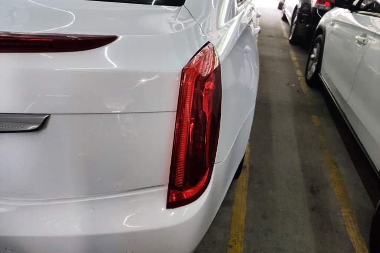 Used Cadillac XTS 2015 28T Comfort Model Exterior 1