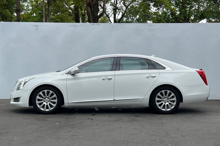 Used Cadillac XTS 2015 28T Elite Model Exterior 2