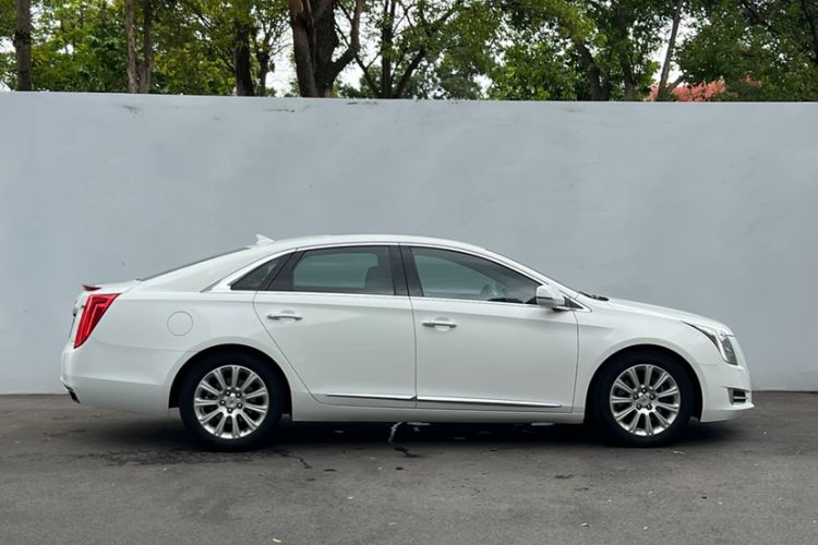 Used Cadillac XTS 2015 28T Elite Model Exterior 3