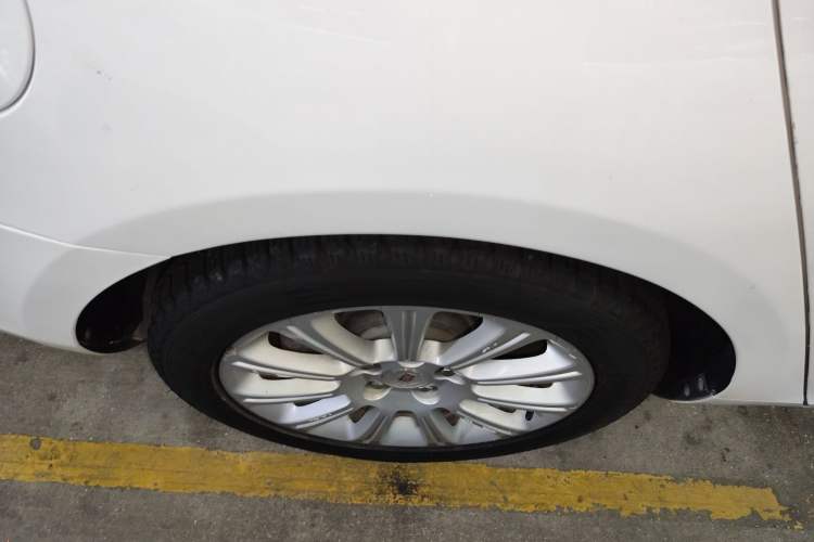 Used Cadillac XTS 2015 28T Comfort Model Exterior 3
