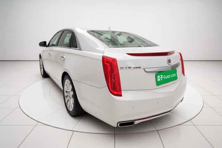 Used Cadillac XTS 2015 28T Comfort Model Exterior 3