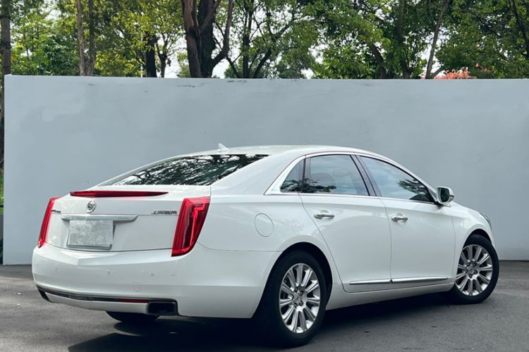 Used Cadillac XTS 2015 28T Elite Model Exterior 5