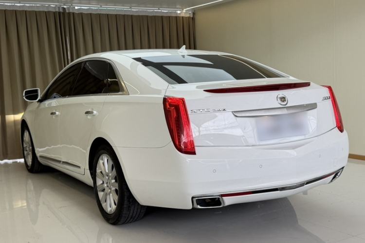 Used Cadillac XTS 2015 28T Comfort Model Exterior 6