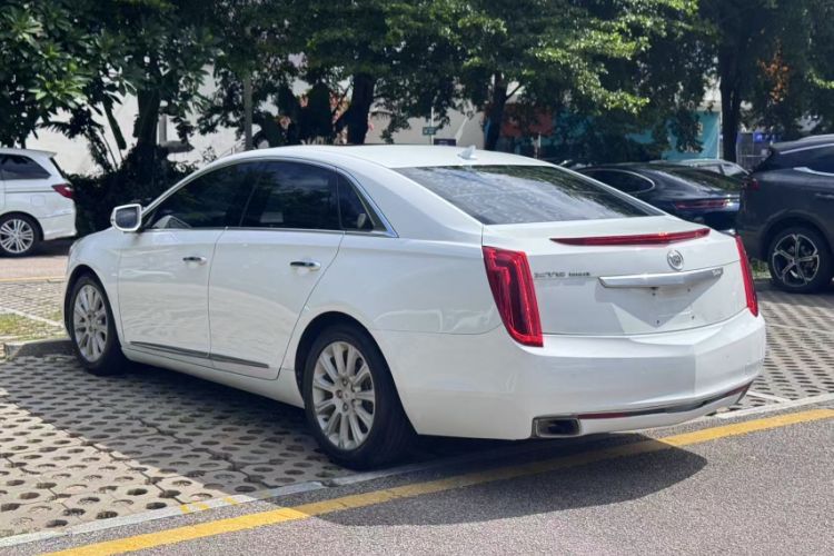 Used Cadillac XTS 2015 28T Comfort Model Exterior 6