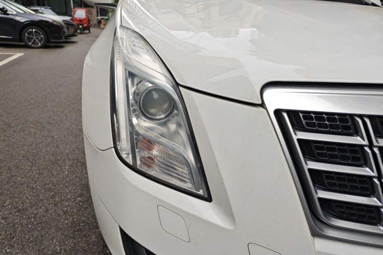 Used Cadillac XTS 2015 28T Comfort Model Exterior 6