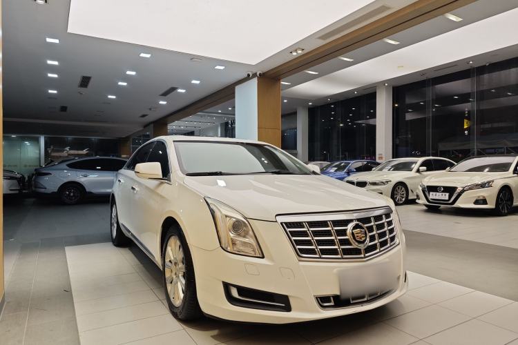 Used Cadillac XTS 2015 28T Comfort Model Exterior 9