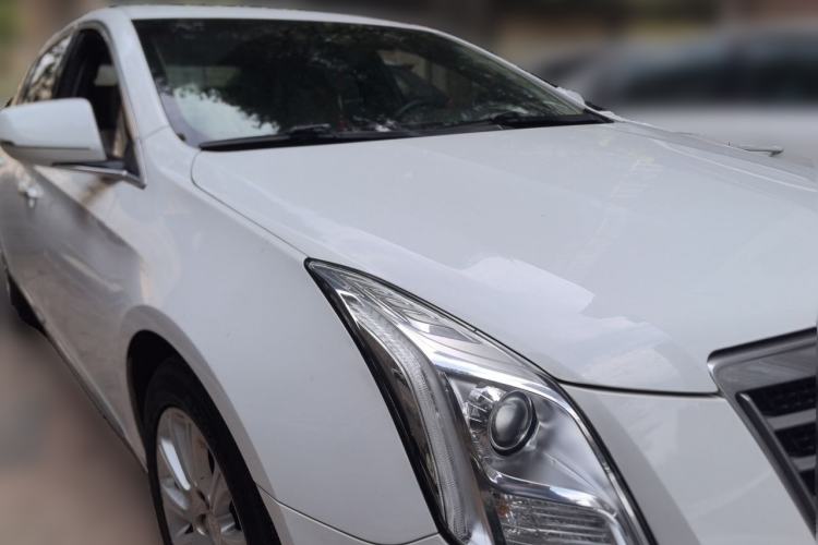 Used Cadillac XTS 2015 28T Comfort Model Front Right 45 Deg
