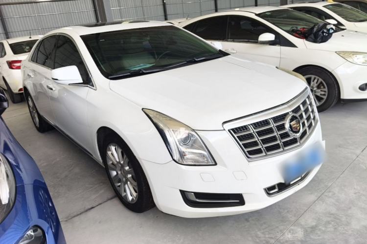Used Cadillac XTS 2015 28T Comfort Model Front Right 45 Deg
