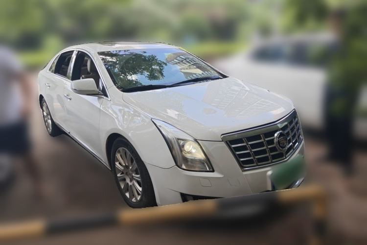 Used Cadillac XTS 2015 28T Comfort Model Front Right 45 Deg