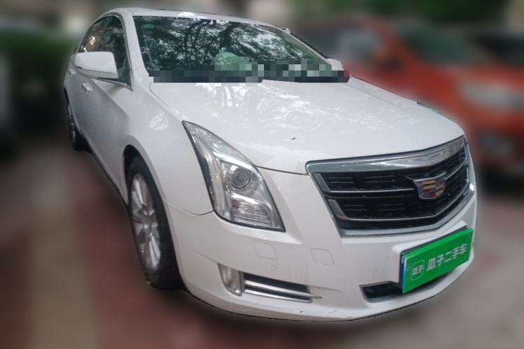 Used Cadillac XTS 2015 28T Luxury Model Front Right 45 Deg