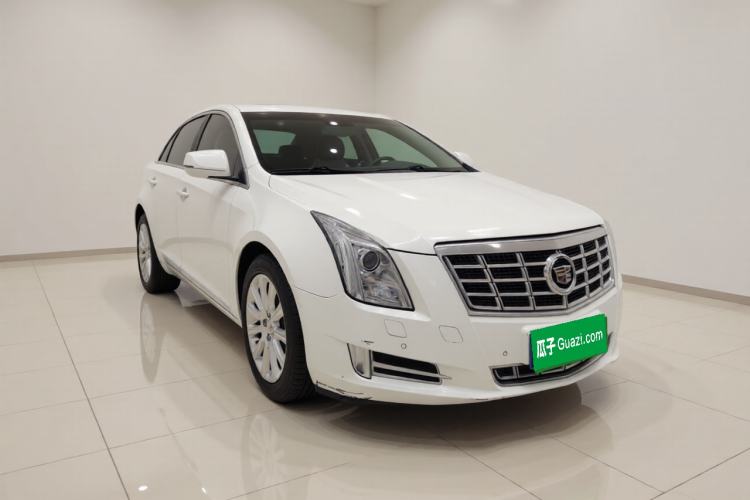 Used Cadillac XTS 2015 28T Luxury Model Front Right 45 Deg