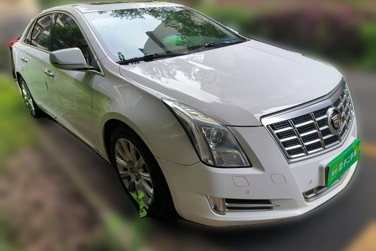 Used Cadillac XTS 2015 28T Elite Model Front Right 45 Deg