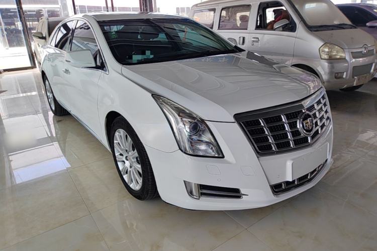 Used Cadillac XTS 2015 28T Luxury Model Front Right 45 Deg