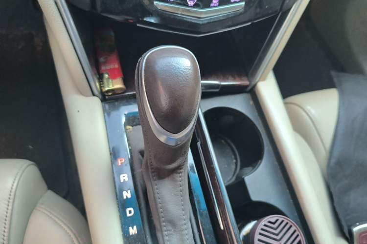 Used Cadillac XTS 2015 28T Comfort Model Gear Lever