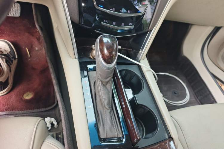 Used Cadillac XTS 2015 28T Elite Model Gear Lever