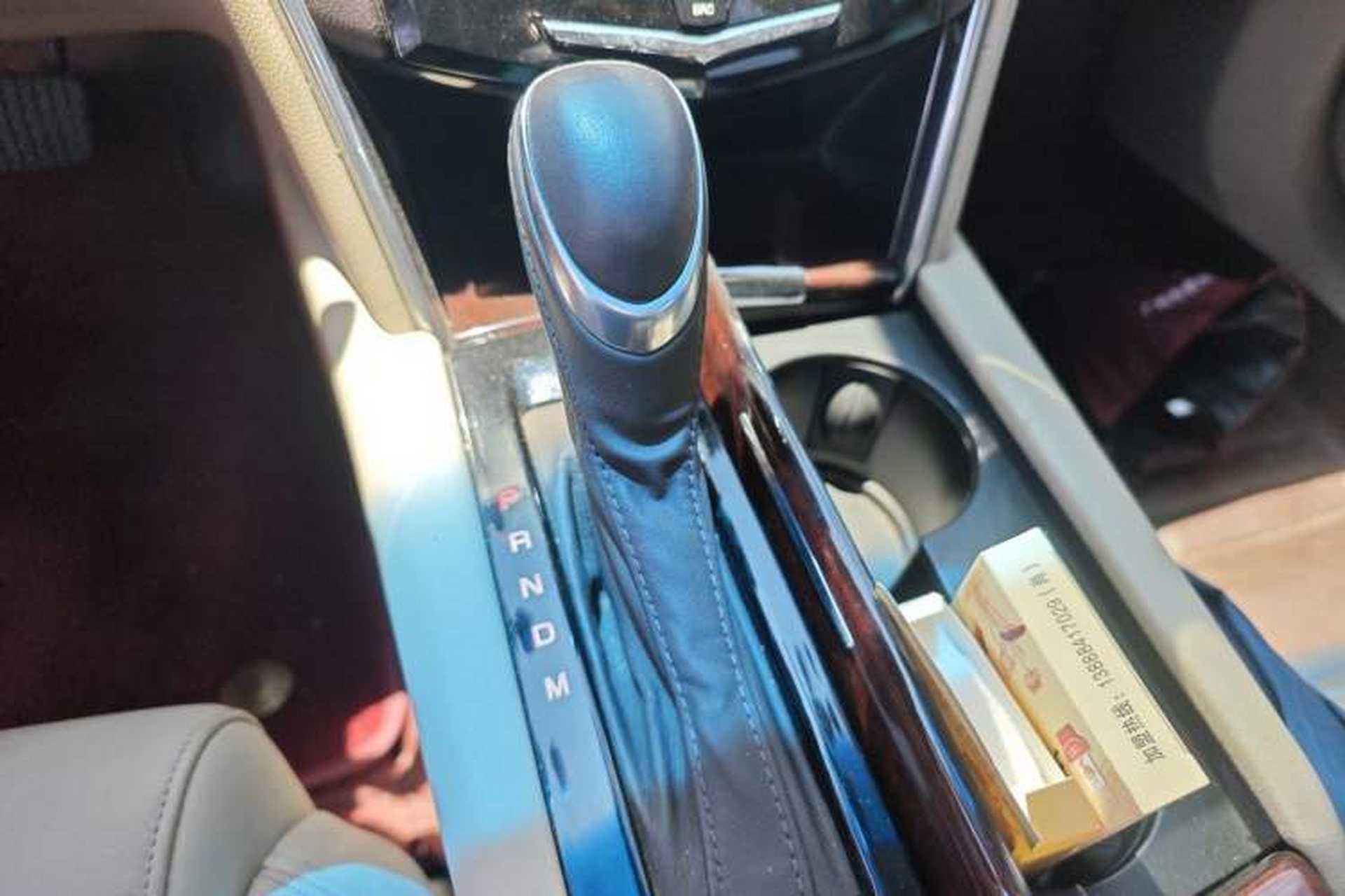 Used Cadillac XTS 2015 28T Comfort Model Gear Lever