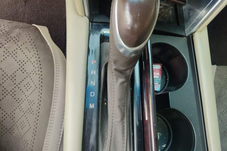 Used Cadillac XTS 2015 28T Elite Model Gear Lever