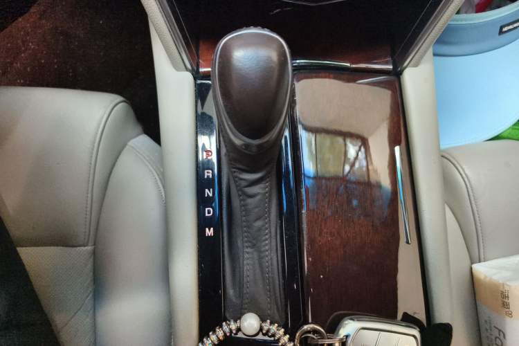 Used Cadillac XTS 2015 28T Comfort Model Gear Lever