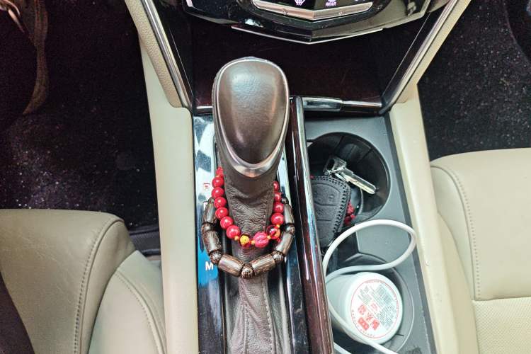 Used Cadillac XTS 2015 28T Comfort Model Gear Lever