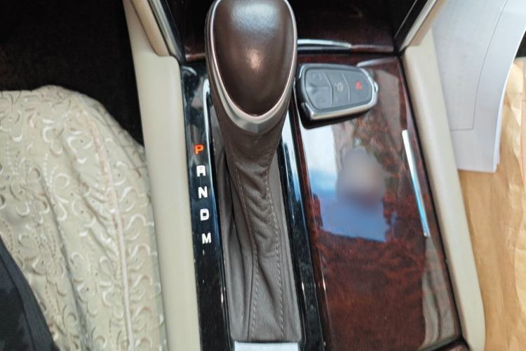 Used Cadillac XTS 2015 28T Comfort Model Gear Lever