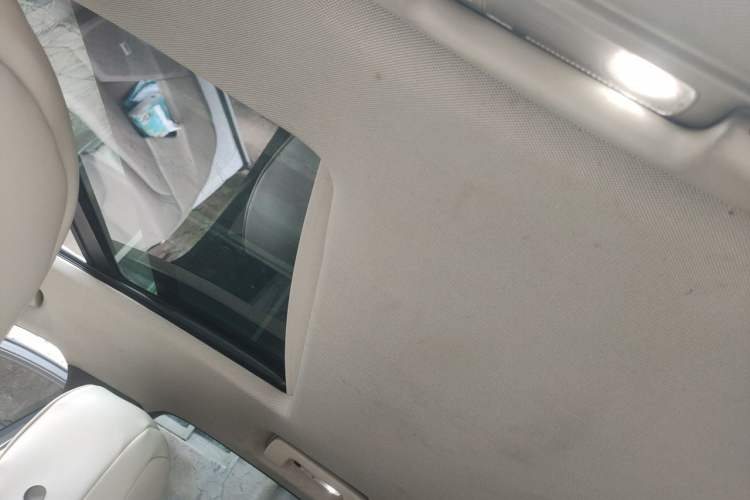 Used Cadillac XTS 2015 28T Comfort Model Headliner