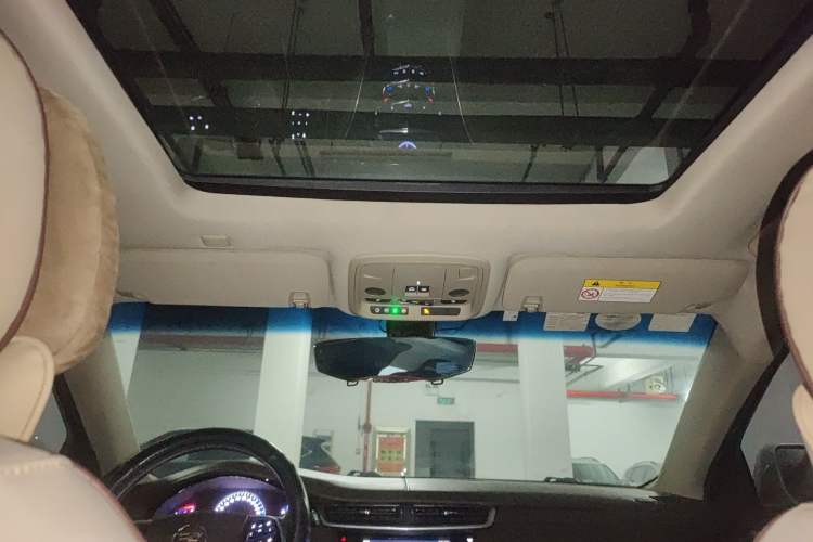 Used Cadillac XTS 2015 28T Comfort Model Headliner