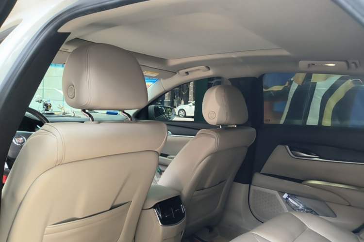 Used Cadillac XTS 2015 28T Comfort Model Headliner