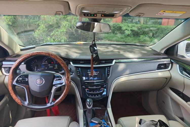 Used Cadillac XTS 2015 28T Comfort Model Headliner