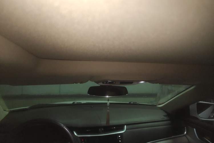Used Cadillac XTS 2015 28T Comfort Model Headliner