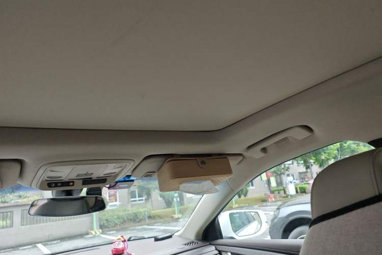 Used Cadillac XTS 2015 28T Comfort Model Headliner