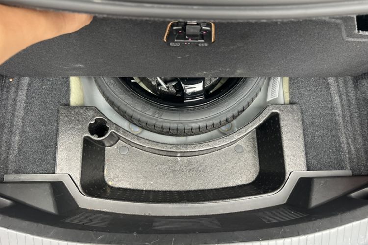 Used Cadillac XTS 2015 28T Elite Model Interior 1