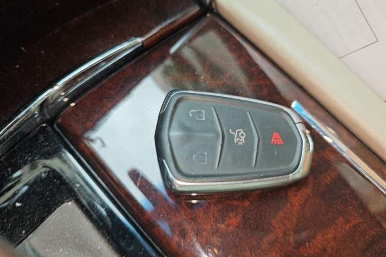 Used Cadillac XTS 2015 28T Comfort Model Interior 1