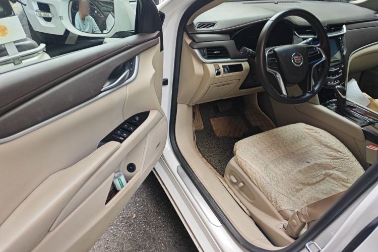 Used Cadillac XTS 2015 28T Comfort Model Interior 3