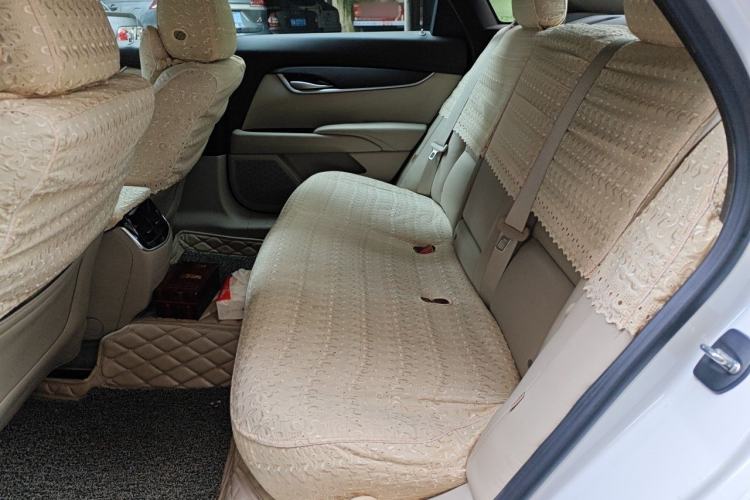 Used Cadillac XTS 2015 28T Comfort Model Interior 4