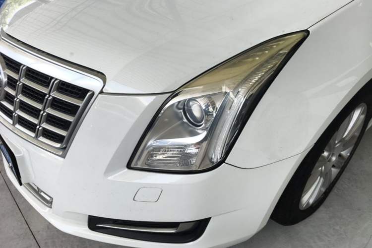 Used Cadillac XTS 2015 28T Comfort Model Left Front Headlight