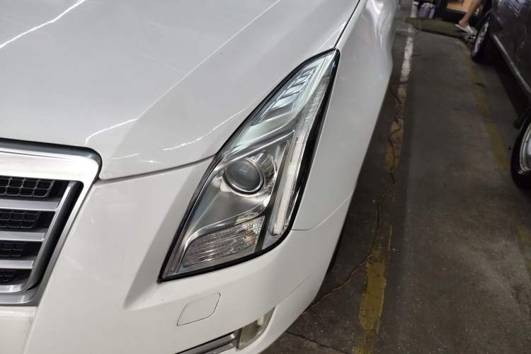 Used Cadillac XTS 2015 28T Comfort Model Left Front Headlight
