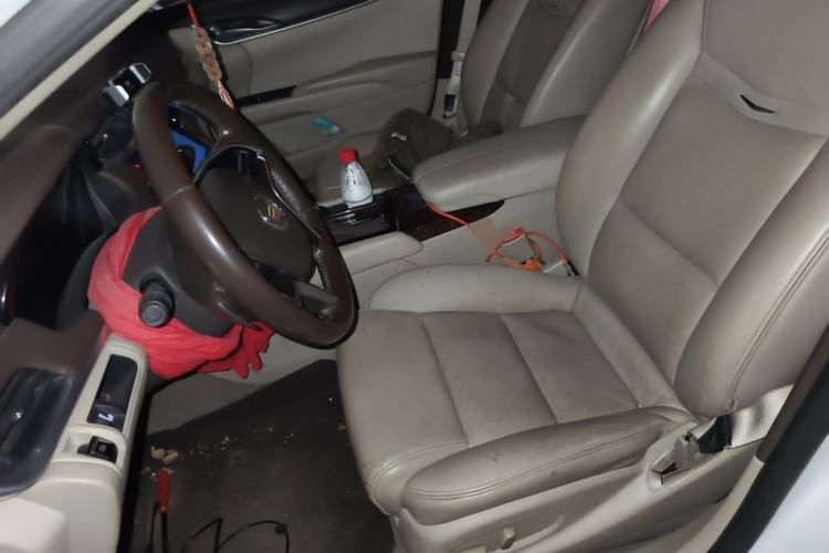 Used Cadillac XTS 2015 28T Comfort Model Left Front Seat