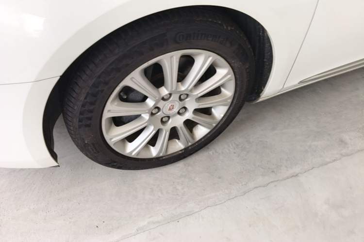 Used Cadillac XTS 2015 28T Comfort Model Left Front Wheel Hub