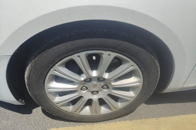 Used Cadillac XTS 2015 28T Comfort Model Left Front Wheel Hub
